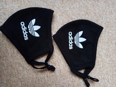 Rouška vel."cca 12let-100let" á 99,-kc, 