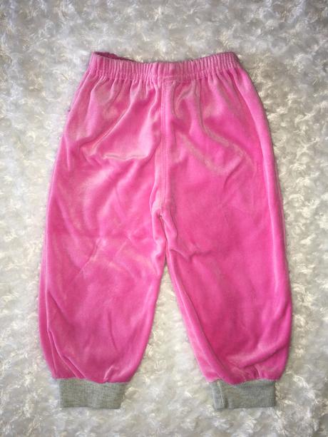 Sametová souprava, 86