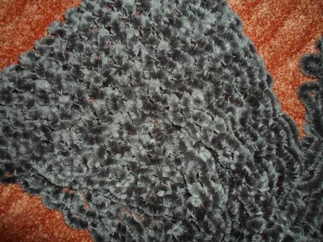 Šedá šála šálek, m