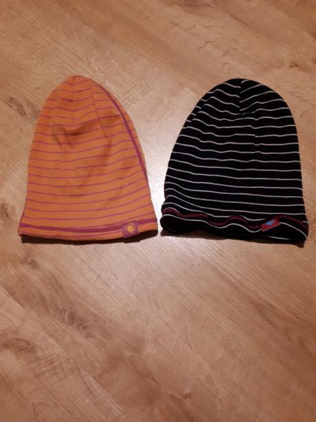Oboustranná čepice 100 procent merino vlna, 104