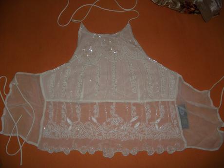 Vyšívaný topík s perličkami, 36