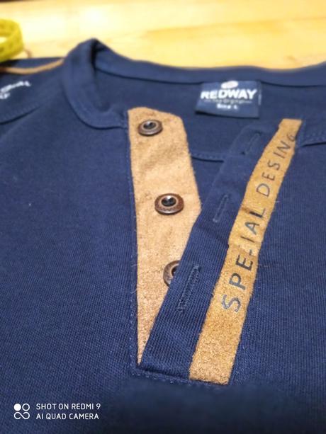 Tmavěmodré triko s dlouhým rukávem, l