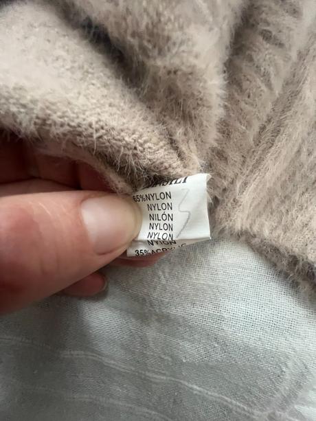 Velmi jemný/příjemný svetřík vel. m/l, m