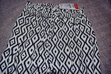 Vkusné nové dívčí kalhoty zara v.146, zara,146