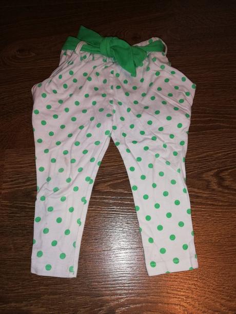 Kalhoty s mašlí, 92