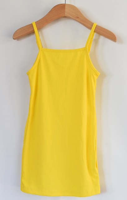 Tílko vel. 3 - 4 roky, 104