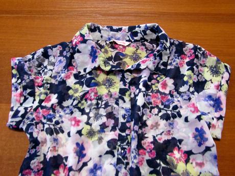 Krásná dívčí košile vel 146-152, 152
