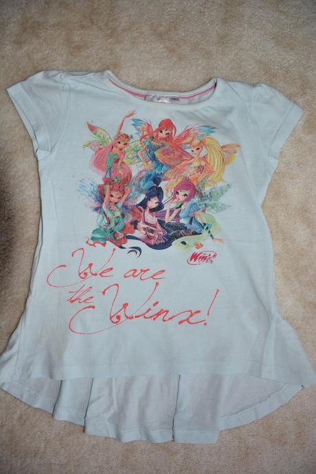 Trička 4-5 let - winx, zajíček, kočka, george,110