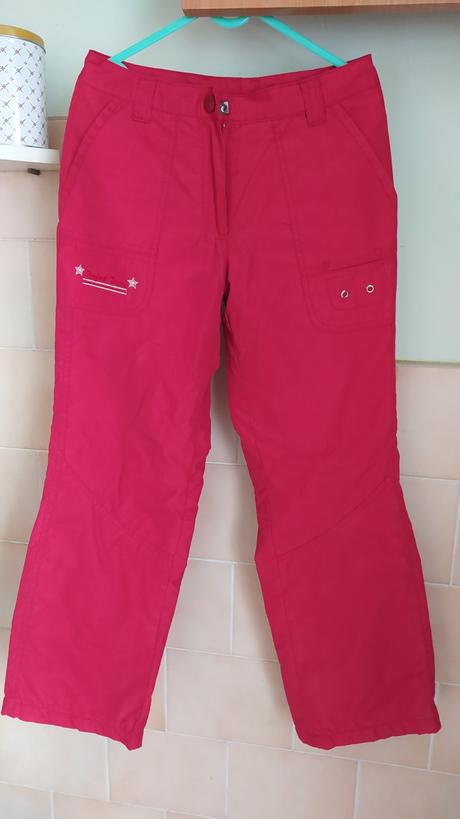 Kalhoty červené outdoor, 140