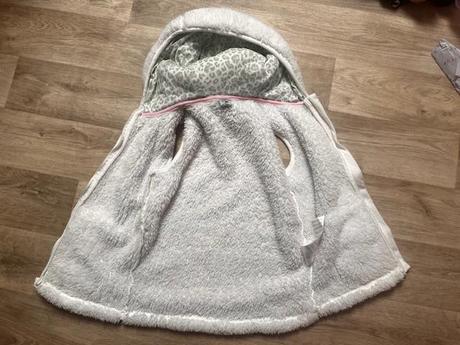 Chlupatá vesta, kiki&koko,122