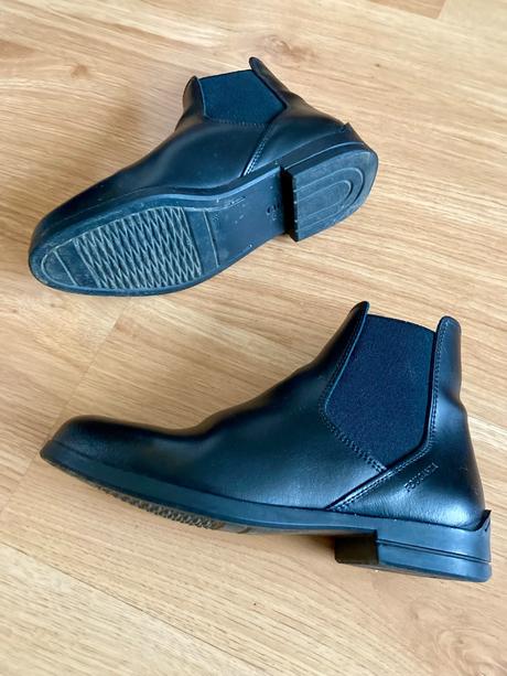 Jezdecká perka 38, 38