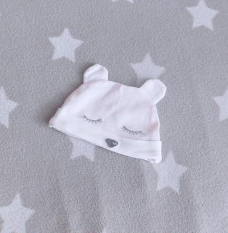 Čepička s oušky vel.56/62,