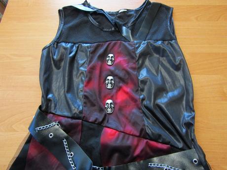 Karnevalový kostým -čarodějnice vel m, 