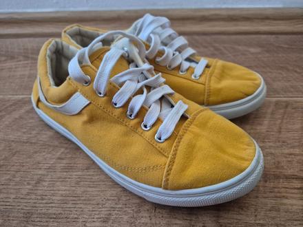 Plátěnky vel. 38 (23 cm), 38