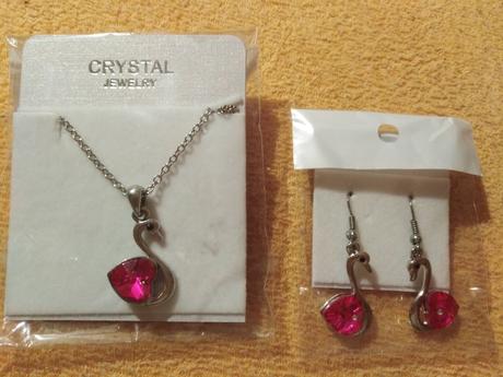 Nový set náušnice a řetízku s přívěskem labutě, swarovski