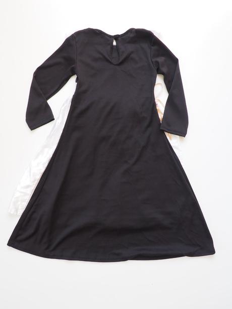 Kostým hospodyně vel 116,