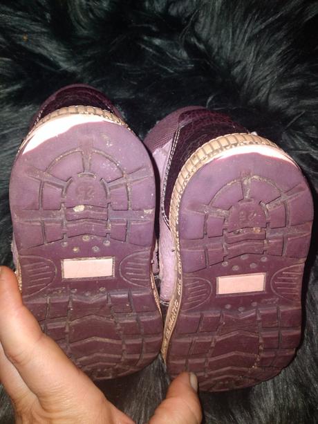 Dívčí kozačky květ vel. 25, vnit.stélka 15.5 cm, 25