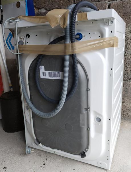 Zánovní pračka zn. aeg 7000 prosteam v záruce, aeg