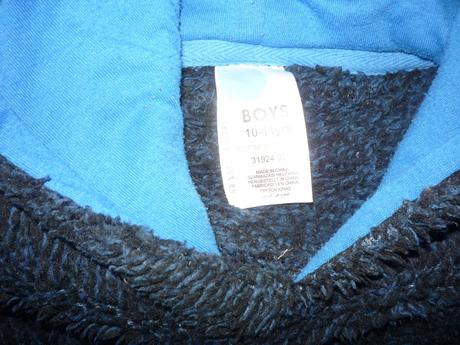 Chlupatá modrá mikina, 140