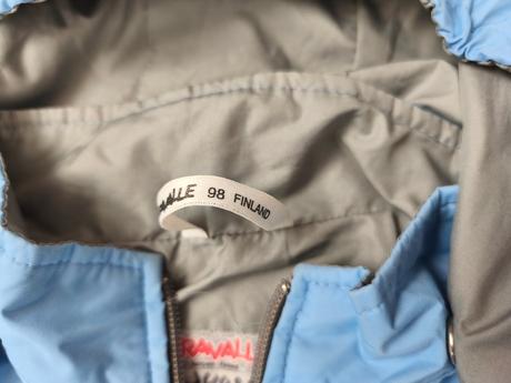 Modrá větrovka, 98