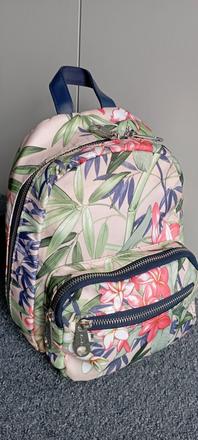 Batůžek zn."carpisa", carpisa