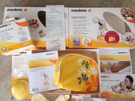 Manuální 2 fázová odsávačka medela harmony + dárky, 