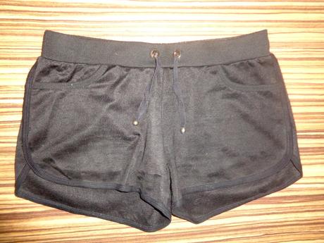 Černé šortky, l