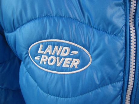 Modrá zimní bunda s kapucí značky land rover, sam73,l