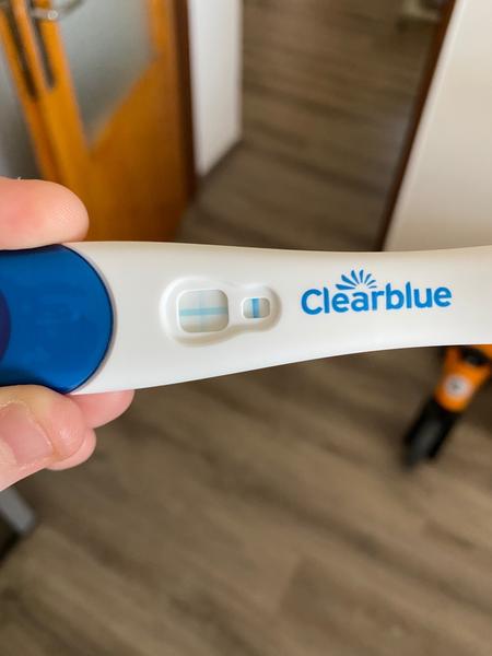 Jsem těhotná? Pozitivní test Clearblue a tmavší duch.