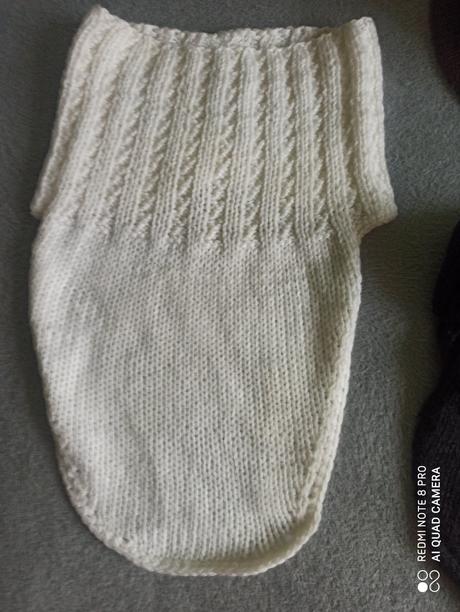 Ručně pletené nákrčníky a čepice, m