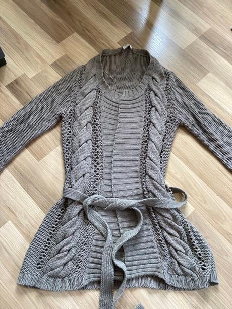 Svetr s páskem, marks & spencer,40