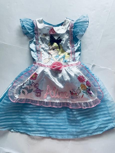 An13/ kostým alenka z říše divů - v.104, 