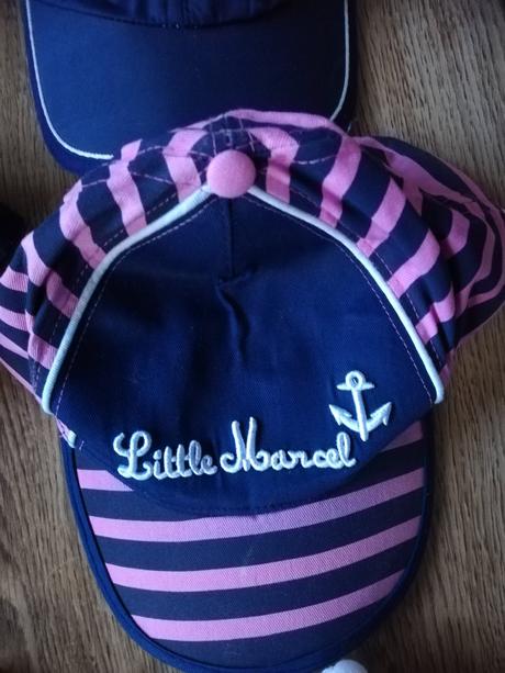 Kšiltovky dívčí vel. 52-54 cm., disney,50