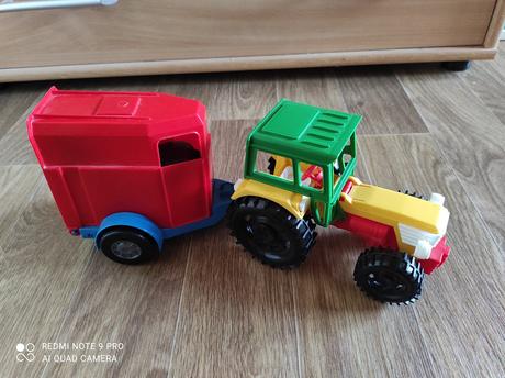 Traktor s vlečkou wader 38 cm, 