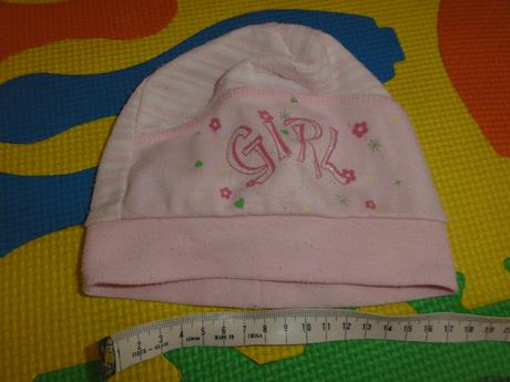 Růžová čepka, 80