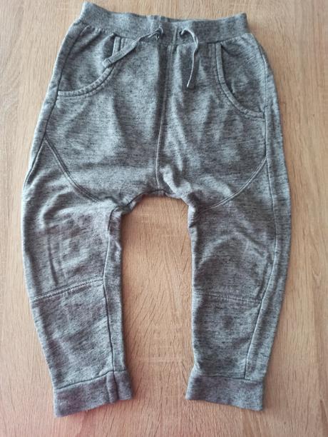 Dětské baggy tepláky, 92