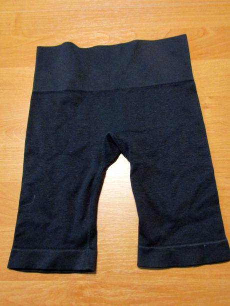 Černé sportovní šortky vel 152-158, primark,158