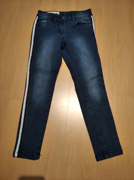 Džíny, lupilu,122