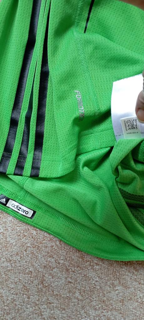 Tílko zn."adidas" vel."m" oblékne i větší vel, adidas,m