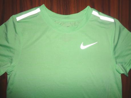 Krásné funkční svítivě zelené tričko nike, nike,122