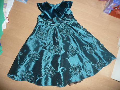 Luxusní šaty vel 98 se spodničkou, 98