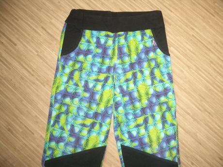 Tepláky pop it černý lem vel.146-152, 146