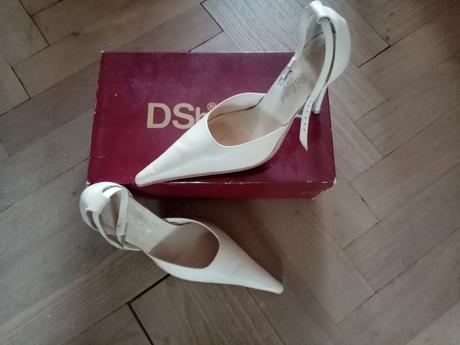 Lodičky barva šampaň, 38