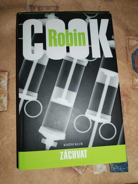 Kniha - záchvat - robin cook,