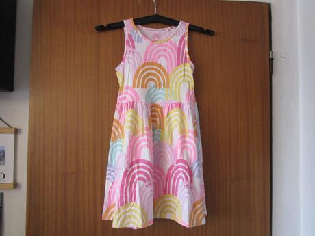 Pěkné barevné bavl. letní šaty vel. 134, zn. f&f, f&f,134