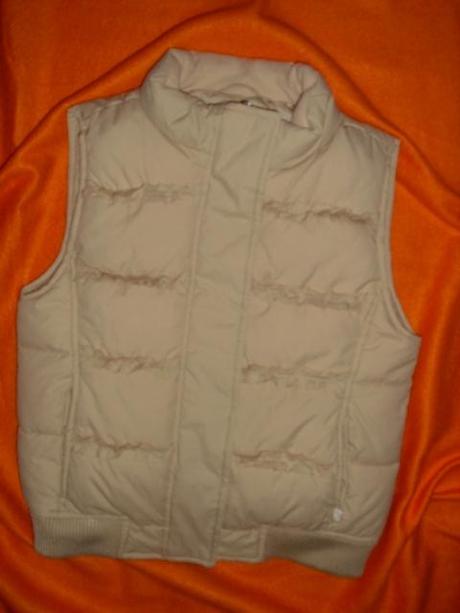 Luxusní zimní prošívaná vesta s volánkama, gap,134