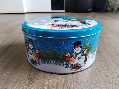 Vánoční plechové dózy na cukroví,