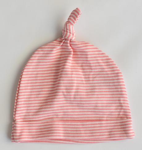 Čepička vel. 4 - 6 m, h&m,68