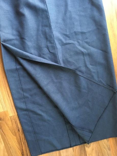 Modrá maxisukně s vysokým rozparkem, vel s/m,, m