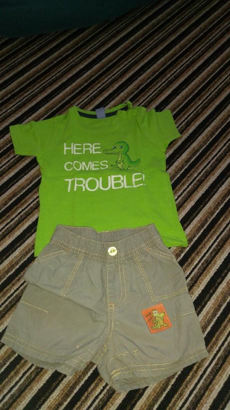 Kraťasy a tričko, 80